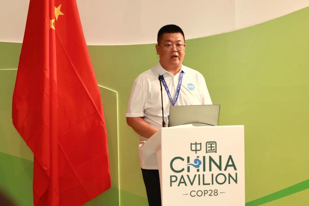 他在迪拜说：山西可以从灰转蓝